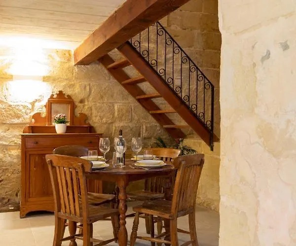 Вилла Razzett *