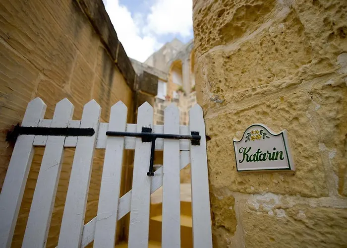 Вилла Razzett *