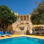 ヴィラ Razzett Għasri