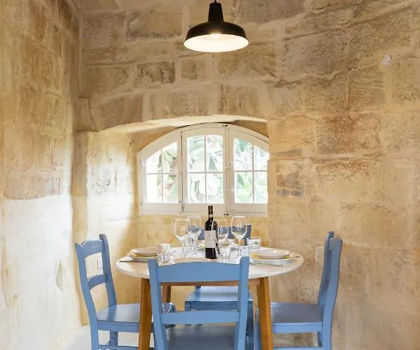 Villa Razzett Għasri