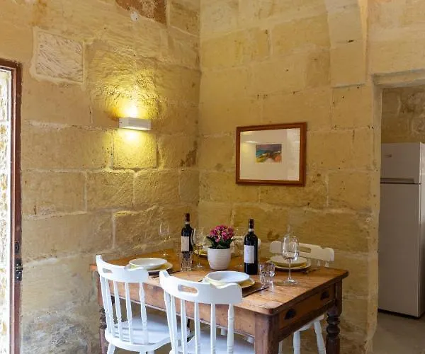 Villa Razzett Għasri